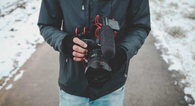 Best Vlogging Microphone Guide